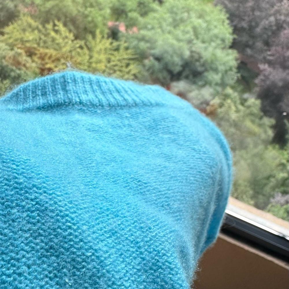 Vibrant Turquoise Women's Crew Neck Sweater Cashmere